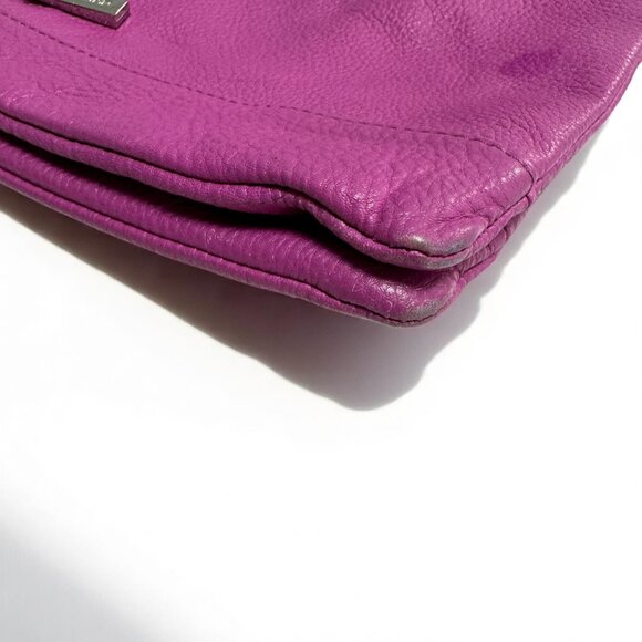 Danier Magenta Leather Crossbody Bag – Medium Zip Pocket Shoulder Purse - Picture 11 of 14